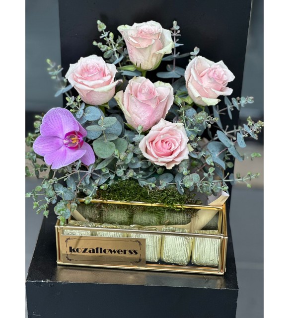 Chocolate Box Soft Pink