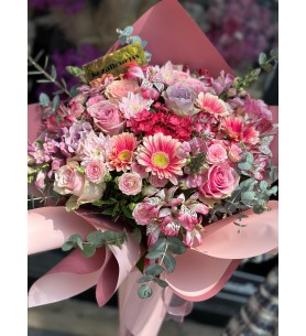 Pink Summer Buket